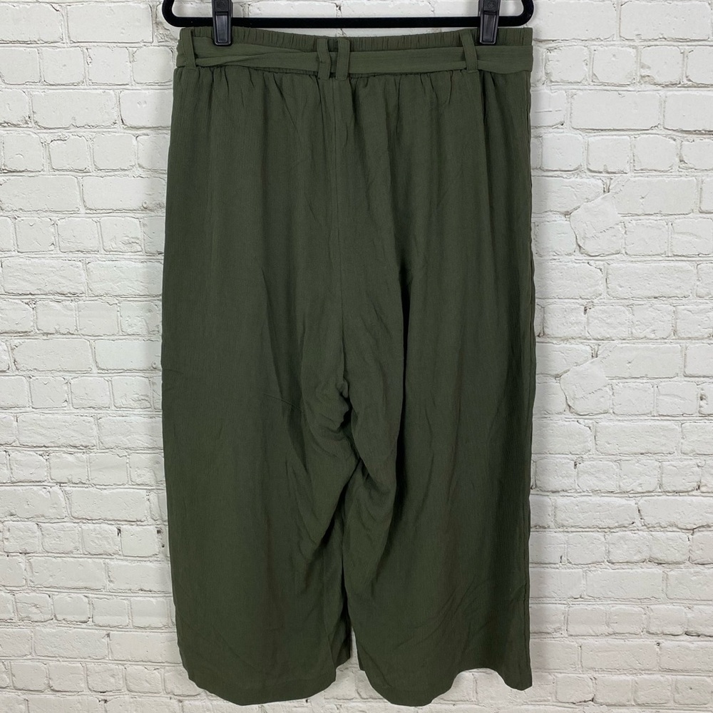 SOLD! Torrid Olive Crinkled Gauze Culotte Pants - Picture 6 of 9